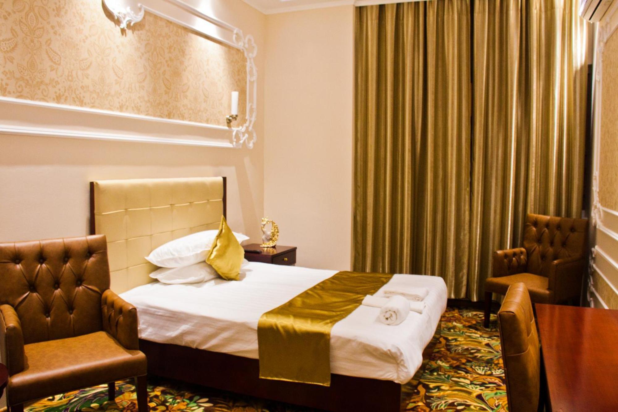 Sky Luxe Hotel